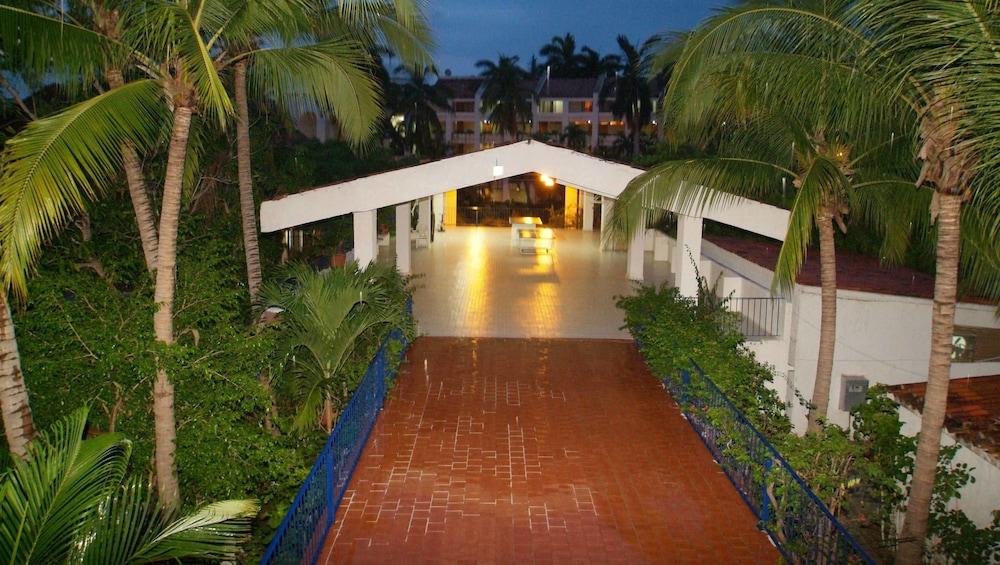 Hotel Villas Paraiso Zihuatanejo Exterior photo